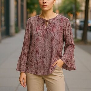 Roz & Ali Bell sleeve patterned lightweight silky top size L